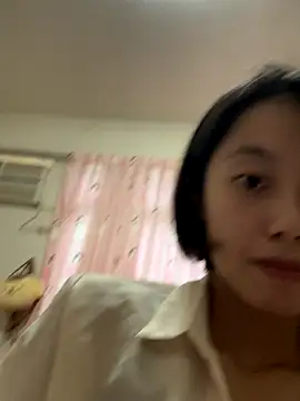 ladypaggy online show from November 12, 2025, 4:38 am