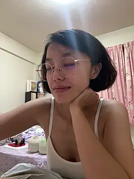 Snapshot of ladypaggy chatting on May 21, 2026, 6:27 pm ladypaggy online show from May 21, 2026, 6:27 pm