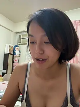 Snapshot of ladypaggy chatting on July 5, 2026, 3:52 pm ladypaggy online show from July 5, 2026, 3:52 pm