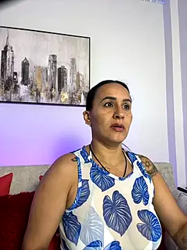 Snapshot of Sara_Charmy chatting on November 5, 2025, 11:24 am Sara Charmy online show from November 5, 2025, 11:24 am