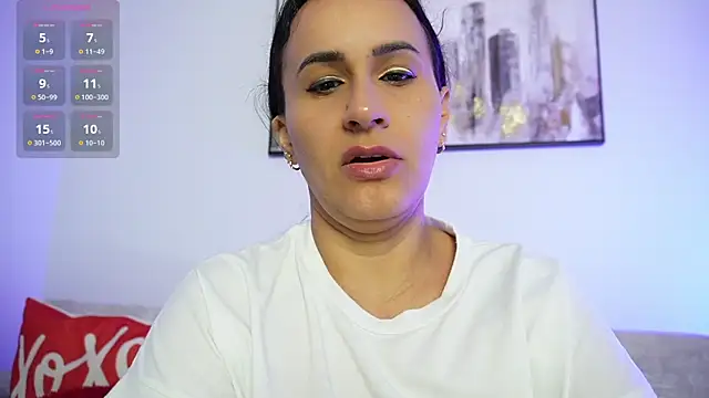 Snapshot of Sara_Charmy chatting on October 22, 2025, 11:31 am Sara Charmy online show from October 22, 2025, 11:31 am