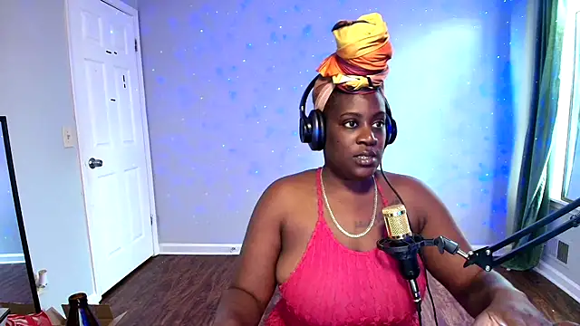 lovelyenigma365 online show from March 22, 2026, 5:25 pm