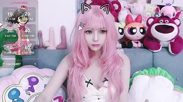 Snapshot of chenenna7 chatting on October 13, 2025, 2:18 pm chenenna7 online show from October 13, 2025, 2:18 pm