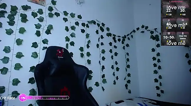 Snapshot of Noah_milleer chatting on March 9, 2025, 10:30 pm Noah milleer online show from March 9, 2025, 10:30 pm