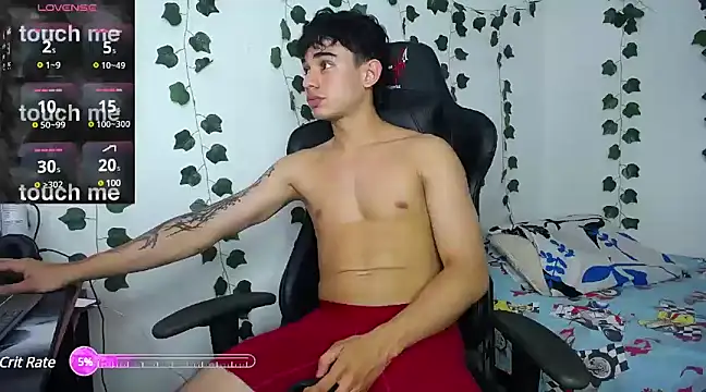 Snapshot of Noah_milleer chatting on March 18, 2025, 9:10 pm Noah milleer online show from March 18, 2025, 9:10 pm