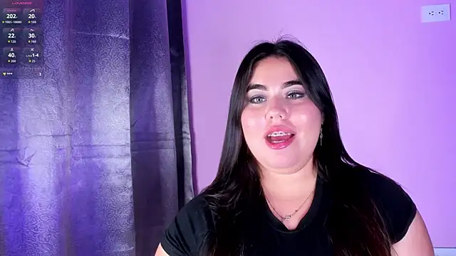 Snapshot of MadissonLee__ chatting on October 8, 2025, 7:14 pm MadissonLee online show from October 8, 2025, 7:14 pm