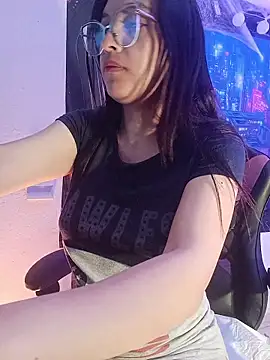 Snapshot of MiaStarts chatting on October 12, 2025, 9:10 am MiaStarts online show from October 12, 2025, 9:10 am