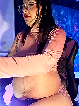 MiaStarts online show from February 6, 2026, 9:27 am