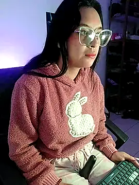 Snapshot of MiaStarts chatting on March 12, 2025, 8:30 am MiaStarts online show from March 12, 2025, 8:30 am