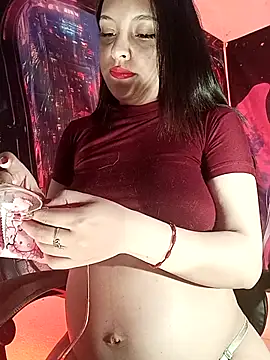 MiaStarts online show from December 17, 2025, 10:09 am