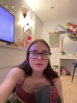 Evalynfox online show from February 28, 2025, 5:15 am