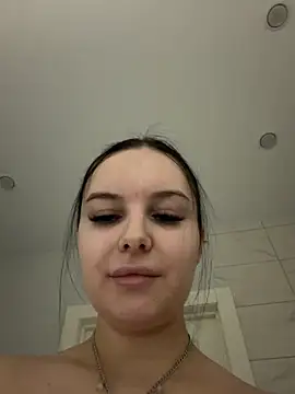 Snapshot of Miss_Vic chatting on May 4, 2026, 4:32 pm Miss Vic online show from May 4, 2026, 4:32 pm