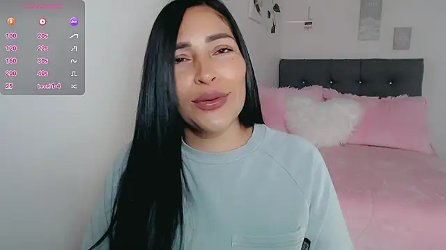 luna lgomez  online show from March 9, 2026, 12:09 pm