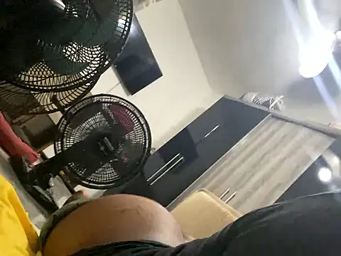 Snapshot of gabgulosa chatting on March 7, 2025, 4:33 pm gabgulosa online show from March 7, 2025, 4:33 pm