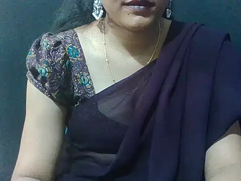 Snapshot of sugandha_bhabhi chatting on June 11, 2026, 4:04 pm sugandha bhabhi online show from June 11, 2026, 4:04 pm