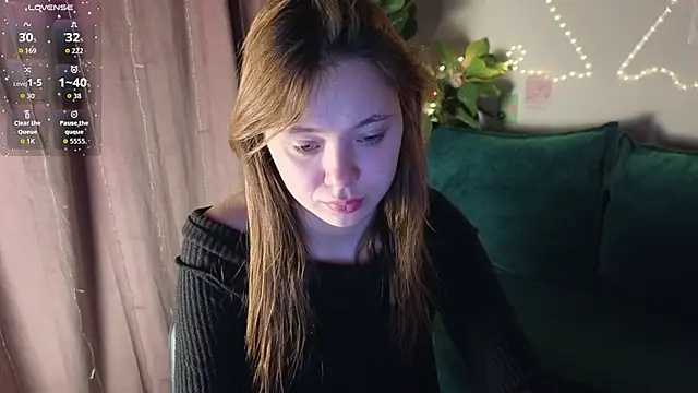 Snapshot of meow_mellie chatting on November 16, 2025, 7:46 am meow mellie online show from November 16, 2025, 7:46 am