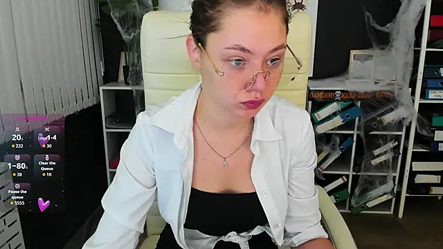 Snapshot of meow_mellie chatting on November 2, 2025, 5:34 am meow mellie online show from November 2, 2025, 5:34 am