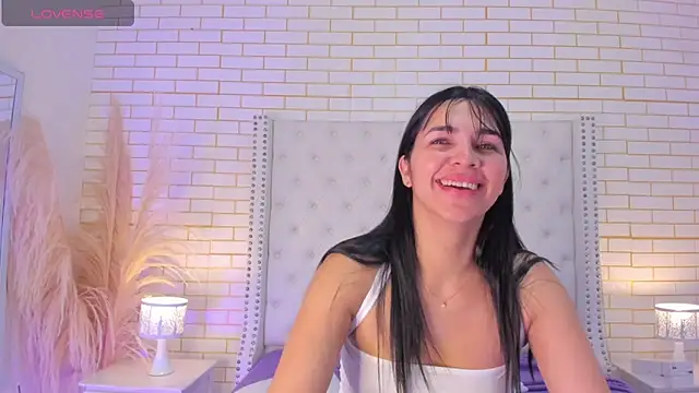 Snapshot of Emilly_wilson_ chatting on November 23, 2025, 12:37 pm Emilly wilson online show from November 23, 2025, 12:37 pm