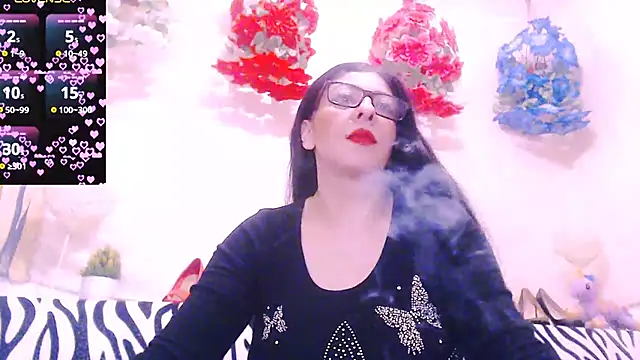 Snapshot of Alina_eve chatting on November 10, 2025, 6:51 am Alina eve online show from November 10, 2025, 6:51 am