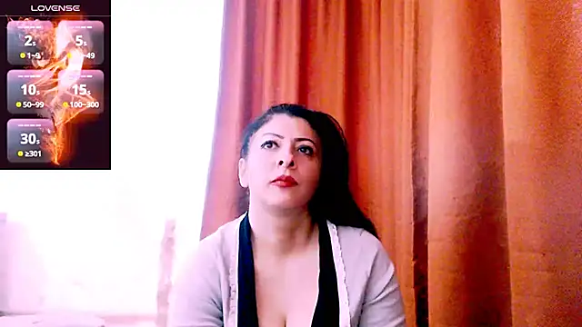 Snapshot of Alina_eve chatting on October 22, 2025, 7:19 am Alina eve online show from October 22, 2025, 7:19 am