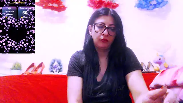 Snapshot of Alina_eve chatting on October 31, 2025, 8:00 am Alina eve online show from October 31, 2025, 8:00 am