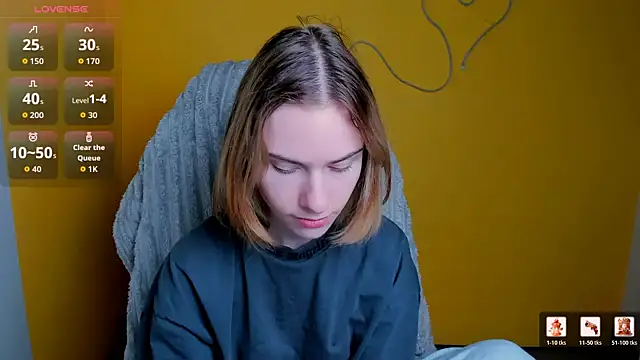 Snapshot of Fiona_Night chatting on February 10, 2026, 6:12 am Fiona Night online show from February 10, 2026, 6:12 am