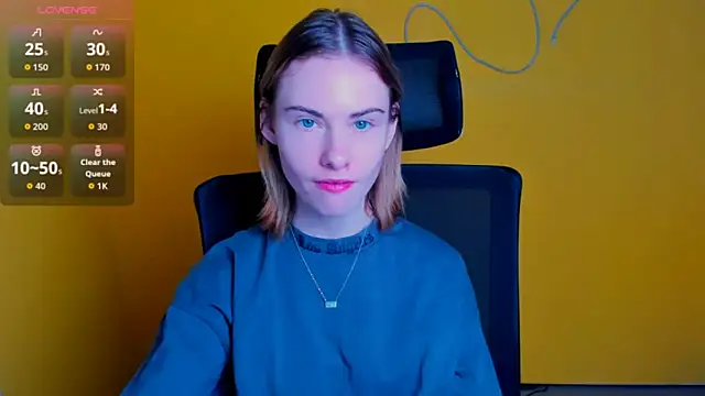 Snapshot of Fiona_Night chatting on March 3, 2026, 6:20 am Fiona Night online show from March 3, 2026, 6:20 am