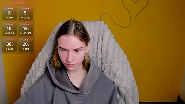 Snapshot of Fiona_Night chatting on February 12, 2026, 6:35 am Fiona Night online show from February 12, 2026, 6:35 am