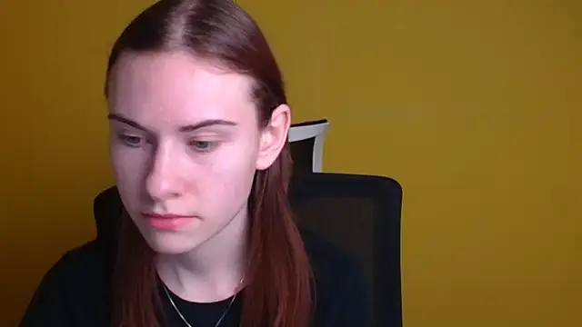 Snapshot of Fiona_Night chatting on March 8, 2025, 9:51 pm Fiona Night online show from March 8, 2025, 9:51 pm