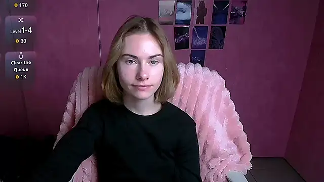 Snapshot of Fiona_Night chatting on January 18, 2026, 6:17 am Fiona Night online show from January 18, 2026, 6:17 am