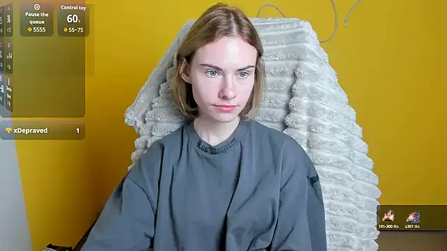 Snapshot of Fiona_Night chatting on December 2, 2025, 6:48 am Fiona Night online show from December 2, 2025, 6:48 am