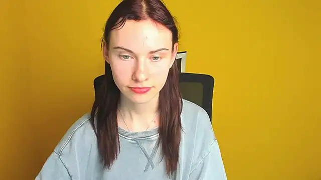 Snapshot of Fiona_Night chatting on March 15, 2025, 12:25 am Fiona Night online show from March 15, 2025, 12:25 am