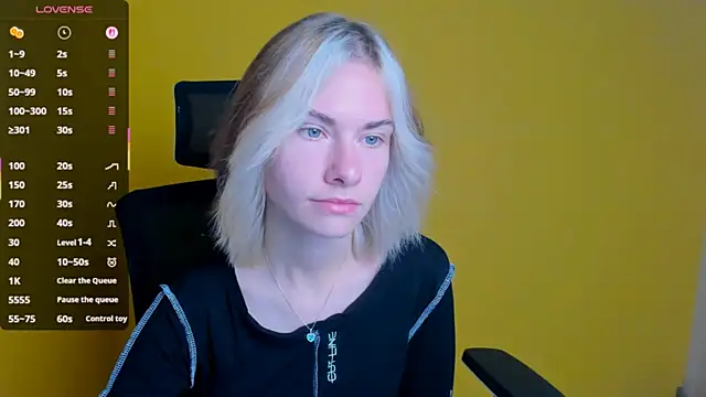 Snapshot of Fiona_Night chatting on September 21, 2025, 5:12 am Fiona Night online show from September 21, 2025, 5:12 am