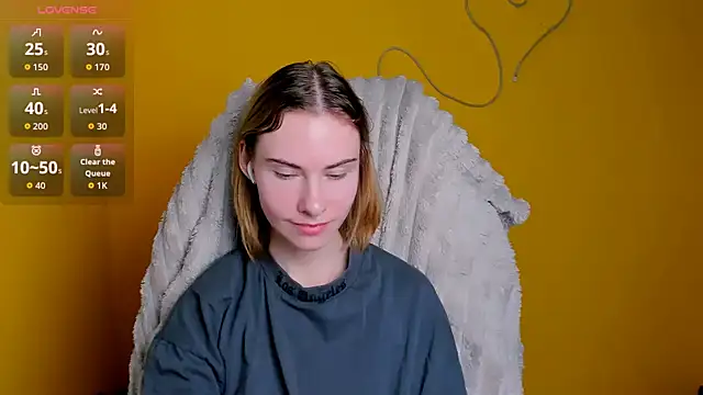 Snapshot of Fiona_Night chatting on February 15, 2026, 7:51 am Fiona Night online show from February 15, 2026, 7:51 am