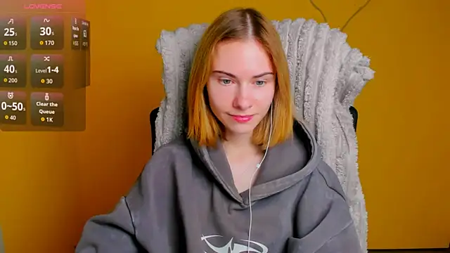 Snapshot of Fiona_Night chatting on February 27, 2026, 6:35 am Fiona Night online show from February 27, 2026, 6:35 am