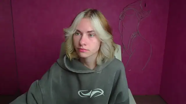 Snapshot of Fiona_Night chatting on September 26, 2025, 5:03 am Fiona Night online show from September 26, 2025, 5:03 am