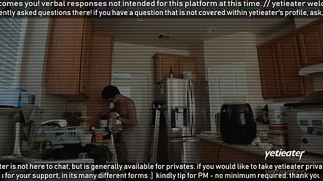 Snapshot of yetieater chatting on June 19, 2026, 4:57 pm yetieater online show from June 19, 2026, 4:57 pm