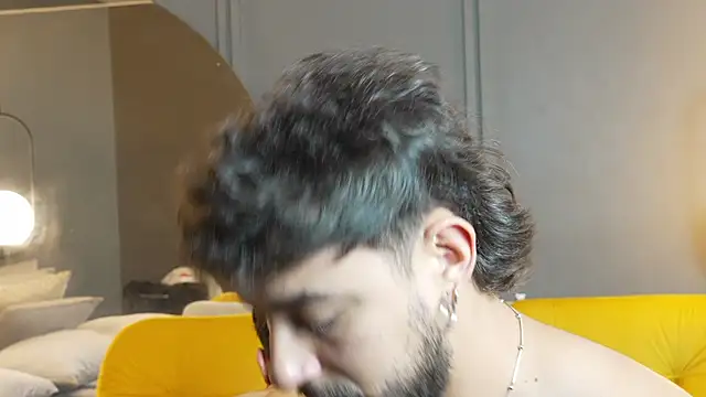 Liam and luca online show from March 15, 2025, 9:49 pm