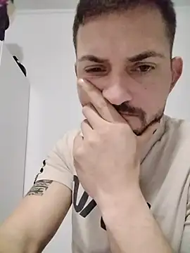 iurinicola online show from December 5, 2025, 9:52 am