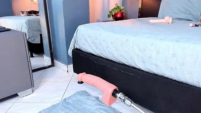 Melissa 23  online show from November 9, 2025, 11:58 am