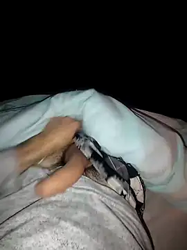 Snapshot of Cazzettostorto99 chatting on November 4, 2025, 10:35 pm Cazzettostorto99 online show from November 4, 2025, 10:35 pm