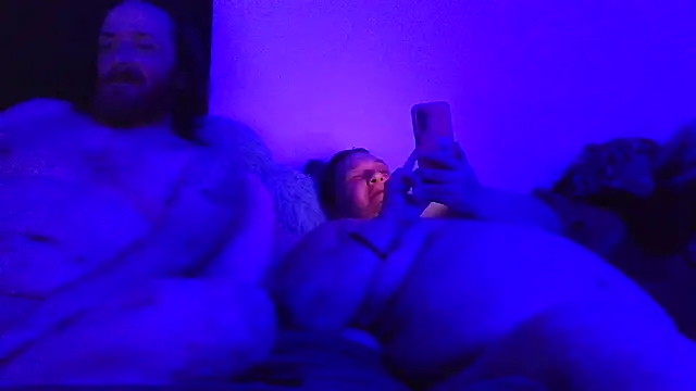 Snapshot of SpnzTnT chatting on March 3, 2026, 3:46 am SpnzTnT online show from March 3, 2026, 3:46 am