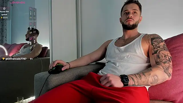 nicholasX1 online show from November 28, 2025, 8:14 am