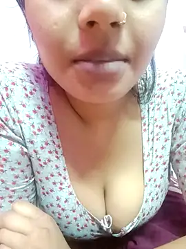 Snapshot of Beautiful_Puja chatting on March 6, 2025, 5:46 am Beautiful Puja online show from March 6, 2025, 5:46 am