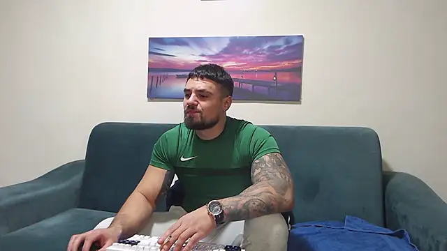 Snapshot of Tiberius_hunk chatting on December 1, 2025, 5:47 pm Tiberius hunk online show from December 1, 2025, 5:47 pm