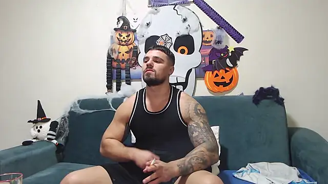 Snapshot of Tiberius_hunk chatting on November 12, 2025, 6:34 pm Tiberius hunk online show from November 12, 2025, 6:34 pm