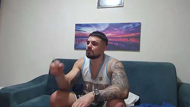 Snapshot of Tiberius_hunk chatting on December 5, 2025, 6:39 pm Tiberius hunk online show from December 5, 2025, 6:39 pm