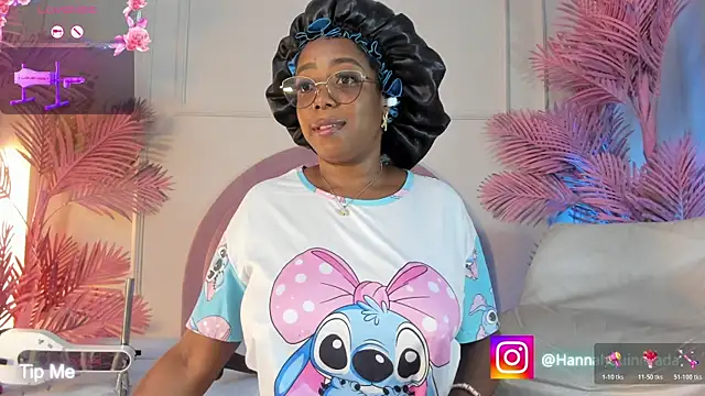Snapshot of Hanaahquinn chatting on May 11, 2026, 11:44 am Hanaahquinn online show from May 11, 2026, 11:44 am