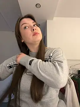 HannaJohnson online show from March 13, 2025, 3:28 pm