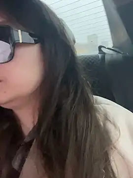 HannaJohnson online show from October 19, 2025, 5:32 am